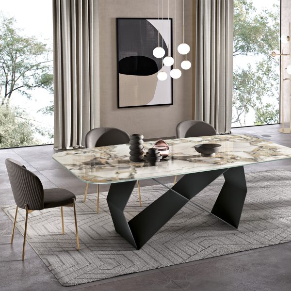 Karl_Sinfonia_GEN_View01_Post basamento nero